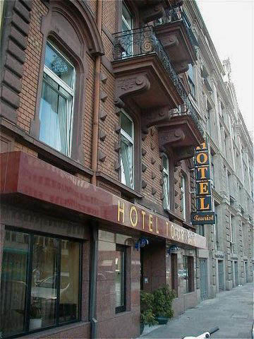Hotel Tourist 프랑크푸르트 외부 사진