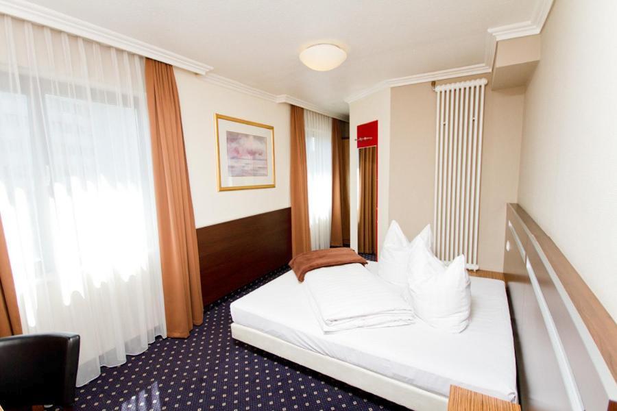 Hotel Tourist 프랑크푸르트 객실 사진