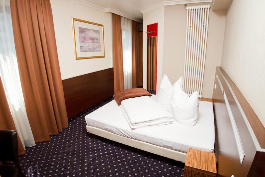Hotel Tourist 프랑크푸르트 객실 사진