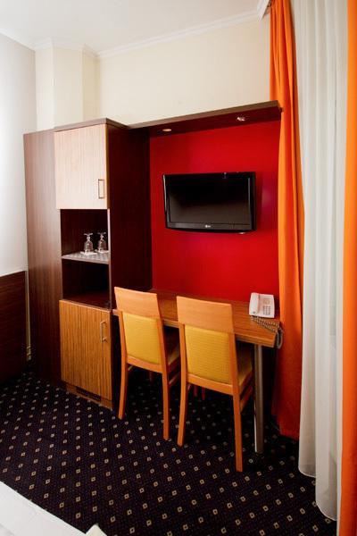 Hotel Tourist 프랑크푸르트 외부 사진